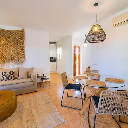 Cubo's Townhouse Sierrezuela