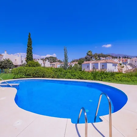 Holiday home Cubo's Townhouse Sierrezuela *