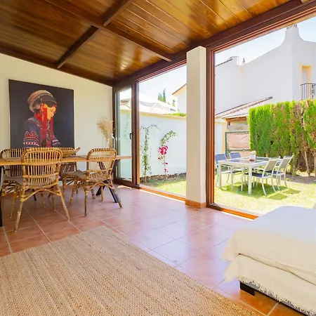 Дом отдыха Cubo's Townhouse Sierrezuela Фуэнхирола