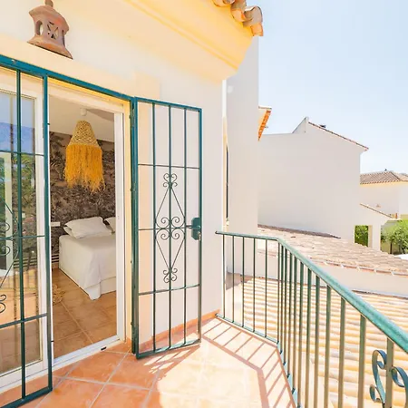 Cubo's Townhouse Sierrezuela Σπίτι διακοπών