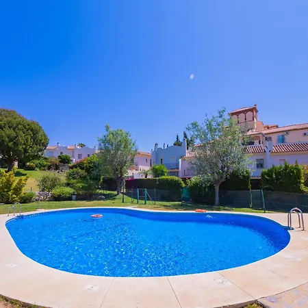 Holiday home Cubo's Townhouse Sierrezuela *