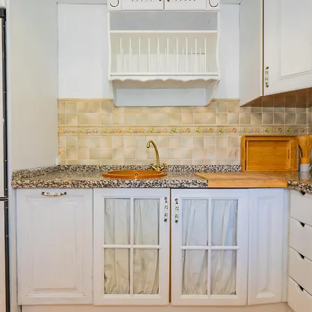 Cubo's Townhouse Sierrezuela Hébergement de vacances *