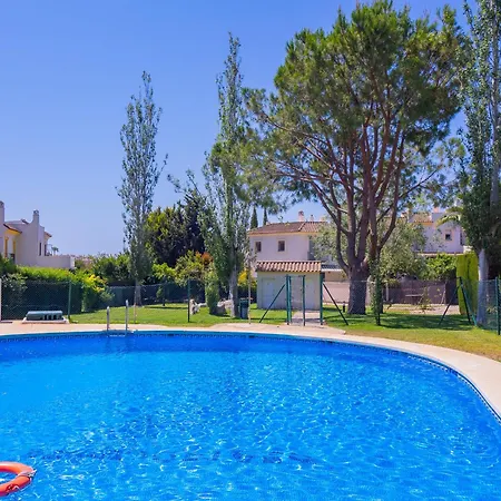 Cubo's Townhouse Sierrezuela * Fuengirola