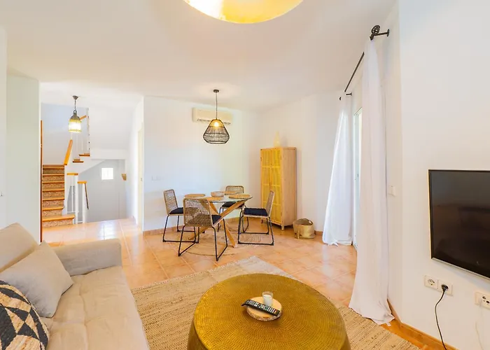 Cubo's Townhouse Sierrezuela