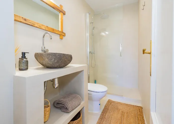 Cubo's Townhouse Sierrezuela フエンヒロラ