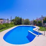Cubo's Townhouse Sierrezuela Fuengirola