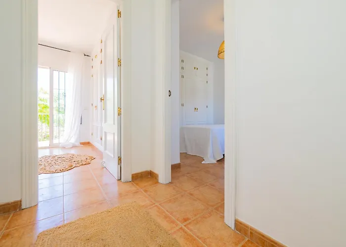 Cubo's Townhouse Sierrezuela فوينخيرولا