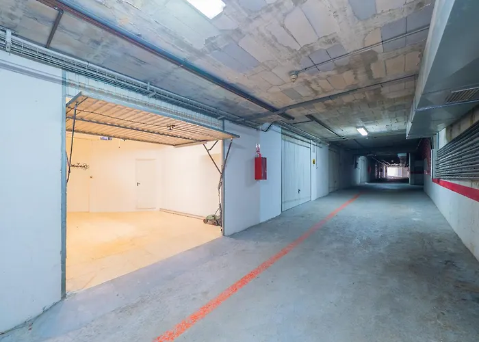 Cubo's Townhouse Sierrezuela * فوينخيرولا