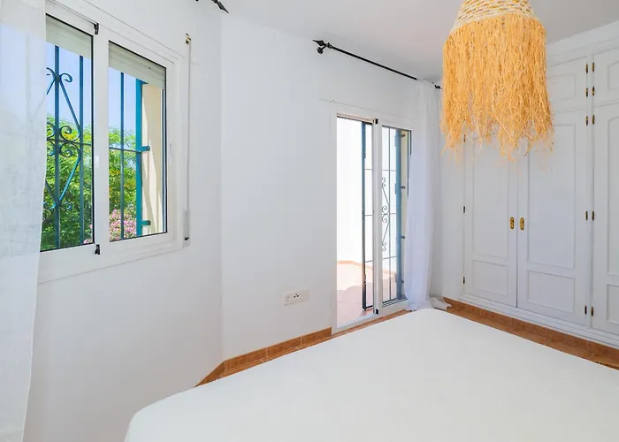 Cubo's Townhouse Sierrezuela بيت للعطل *