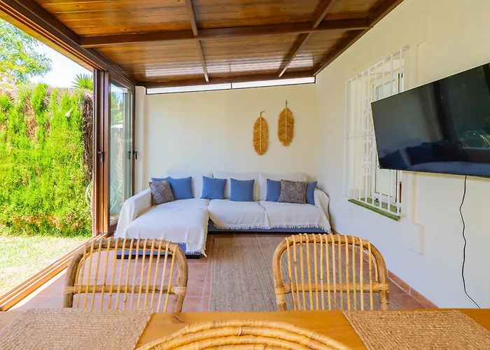 Cubo's Townhouse Sierrezuela * فوينخيرولا